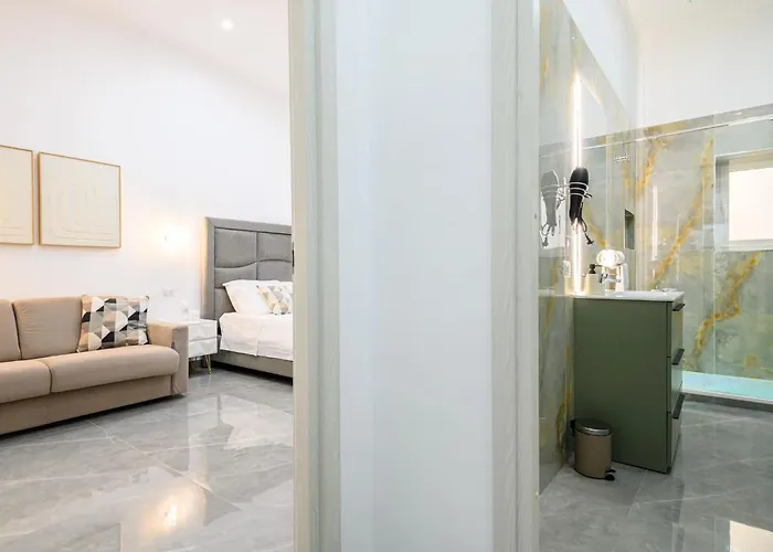 Giordano Center 4*