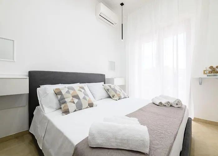 בית הארחה Giordano Center 4*