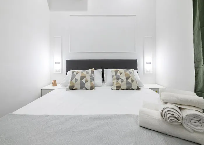 Giordano Center בית הארחה 4*