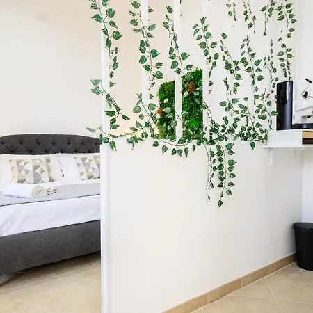 Guest house Giordano Center *